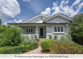 Bindi Cottage, Spacious & Unique, Opposite Pool